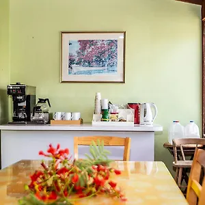 Orange Hill Inn